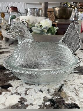 Vintage Indiana Glass Hen on Nest  Dish – Clear Glass Candy Dish - Like New